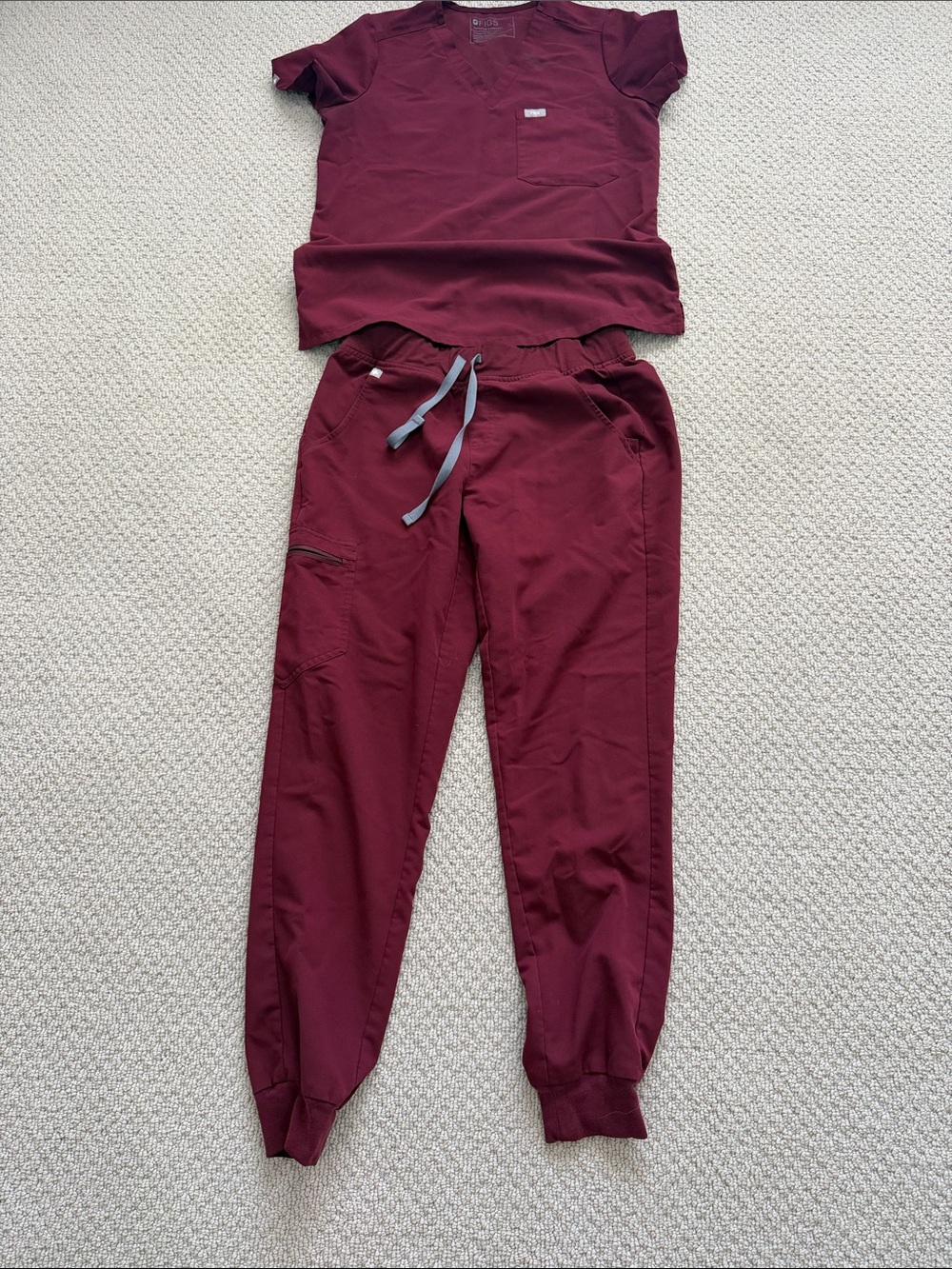 Figs scrub set Women's Burgundy Jogger Scrub Pants and scrub top